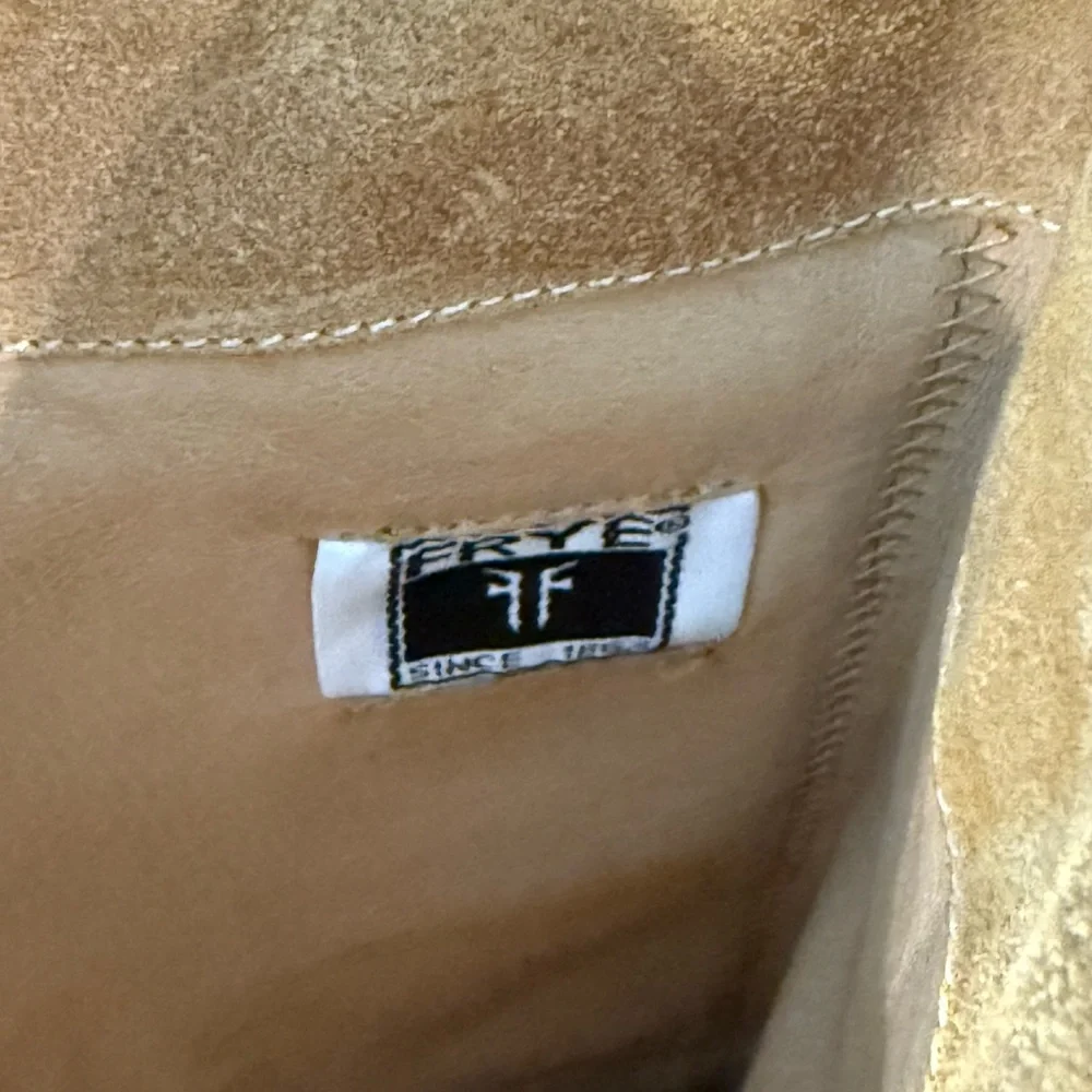 FRYE TAN LEATHER BOOTS CAN BE WORN HIGH OR FOLDED OVER EUC AND VINTAGE !